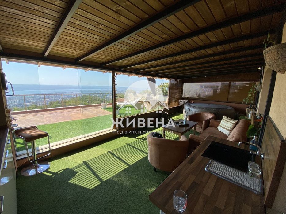 Продава се Къща в Варна, м-т Сълзица - 250 кв.м за 3000 €/кв.м - Снимка #12