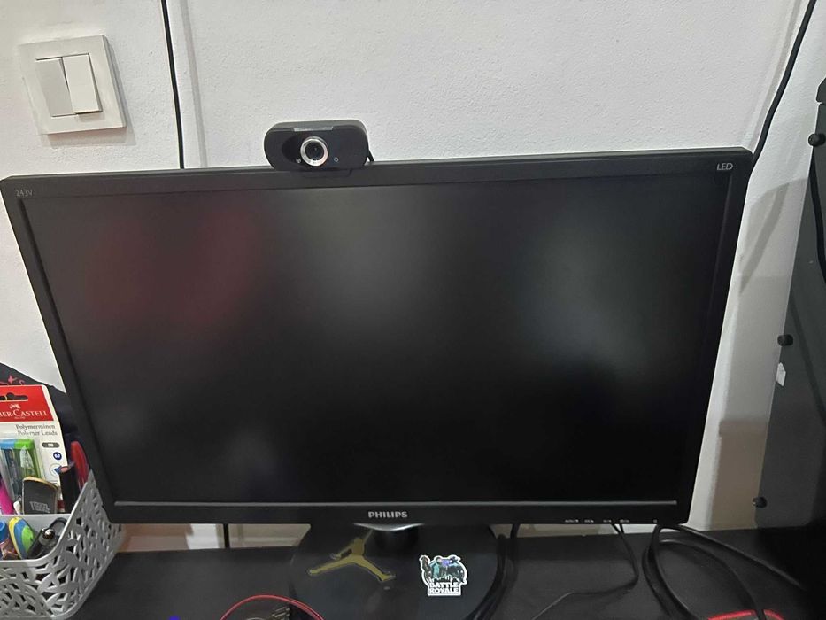 Vand PC gaming si monitor