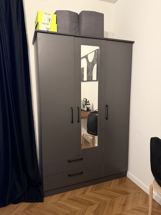 Продам шкаф почти новый