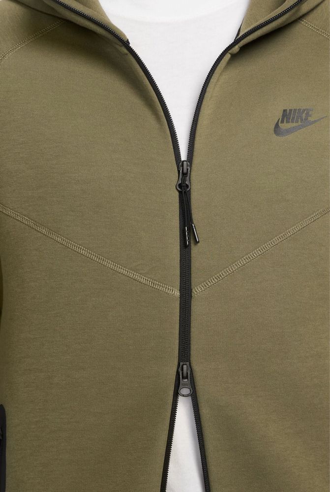Nike Tech Fleece ОРИГИНАЛЕН мъжко горнище - L/XL