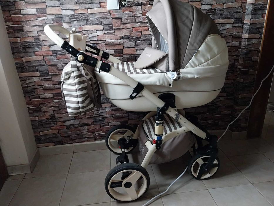 Количка 3в1 ииииииии