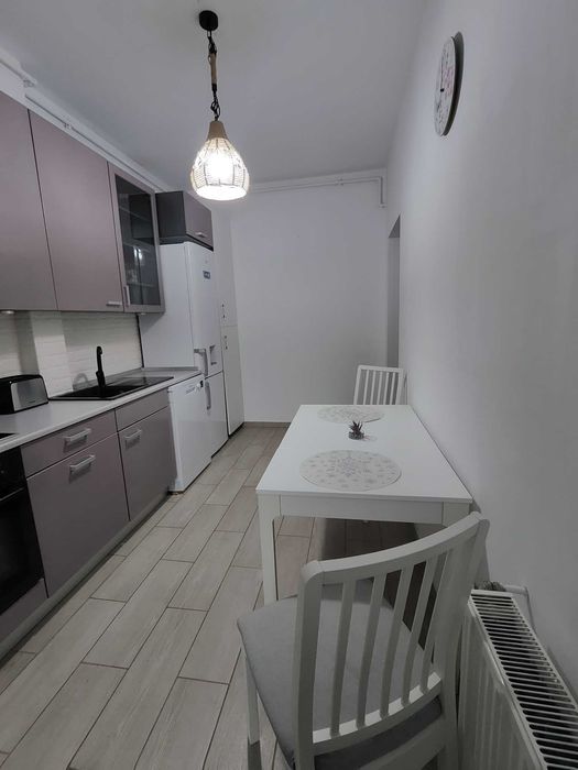 Apartament modernă cu balcon