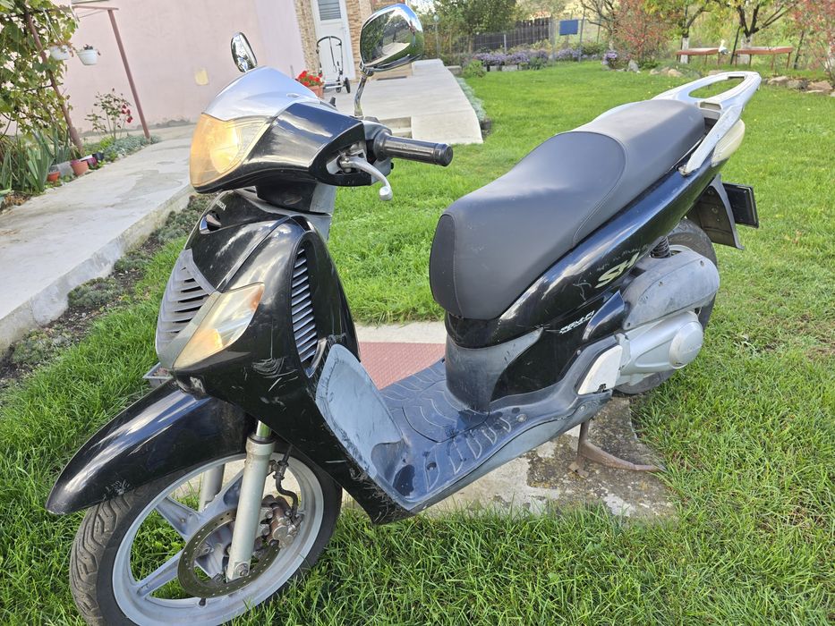 Scuter Honda Sh150i