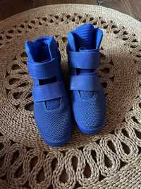 Обувки Nike 43