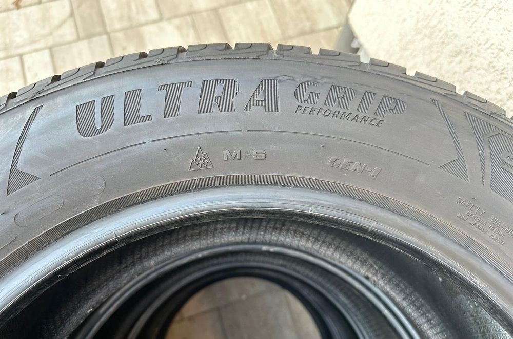 Set anvelope / cauciucuri iarna 235/60/17 Good/Year Ultra Grip