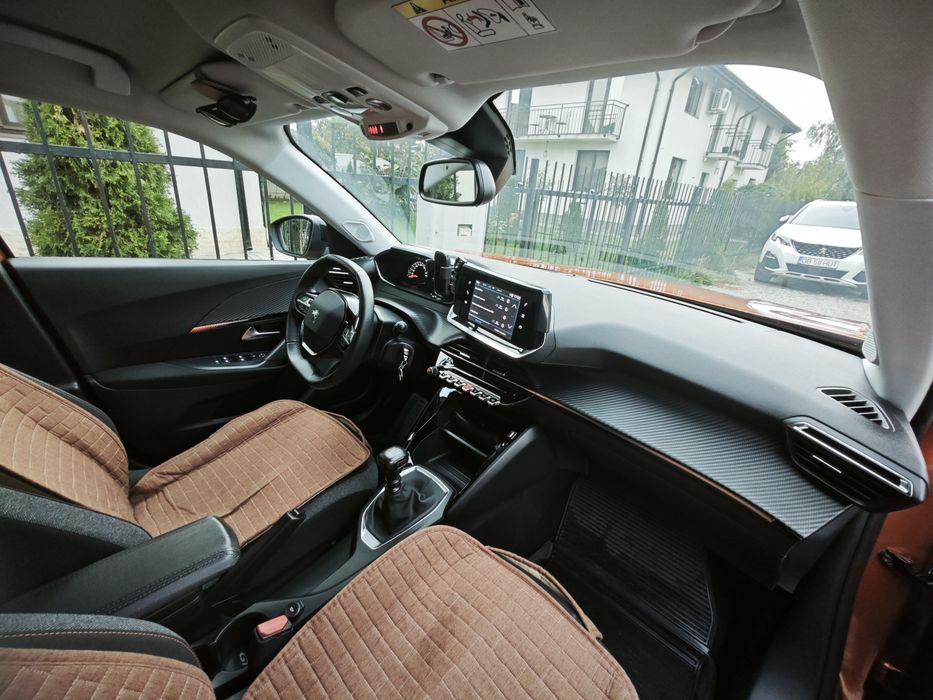 Peugeot 2008 1.2 benzina - 2022