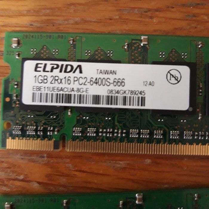 memorie ram rami laptop doua placute de 1gb total 2 gb ddr2