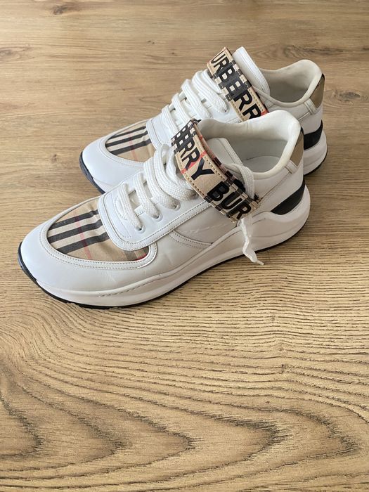 Burberry Vintage Lace Up - *41* ORIGINALI cu cutie originala