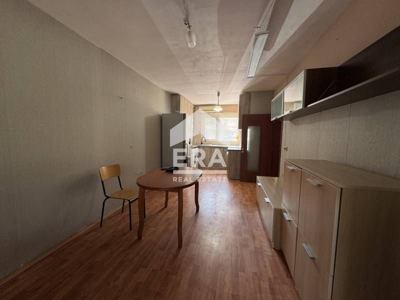 НАМАЛЕНА ЦЕНА! ТОП ЛОКАЦИЯ! Ексклузивен обзаведен двустаен апартамент