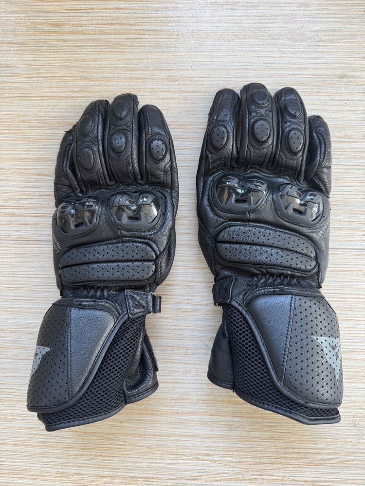 Мото ръкавици Dainese