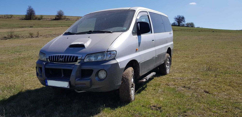 Hyundai H-1, 4x4 Starex