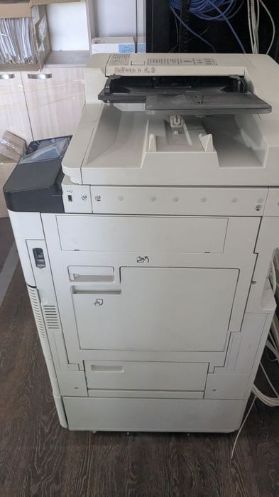 Продам МФУ Canon
