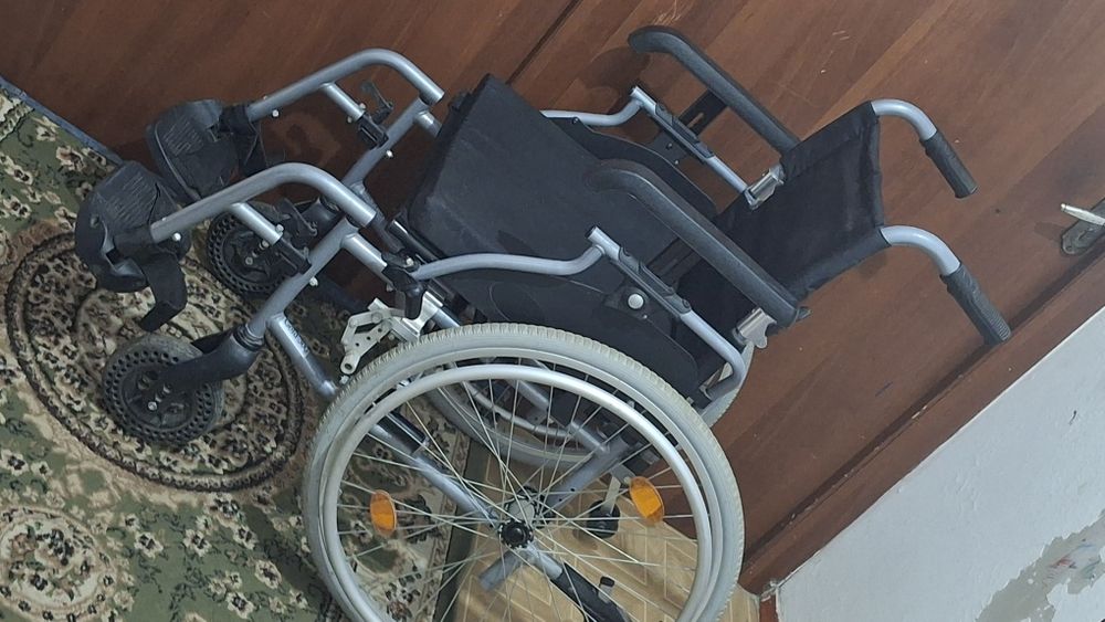 Инвалидная коляска
