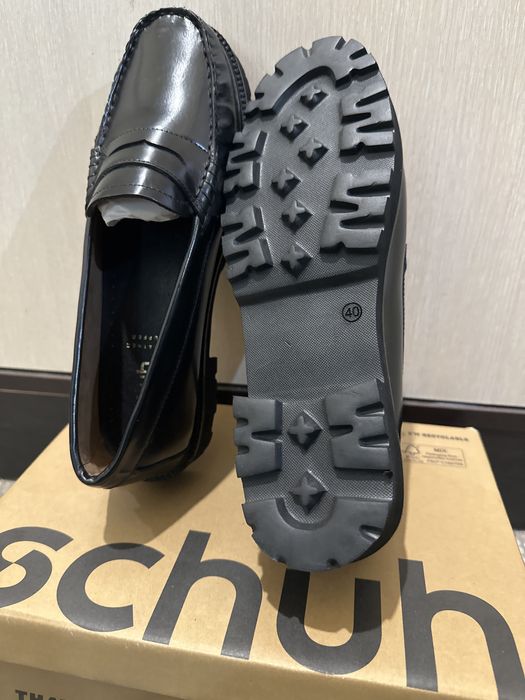 Черни дамски мокасини Schuh