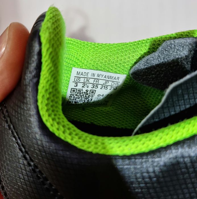 Ghete fotbal Adidas copii cu crampoane, marinea 35