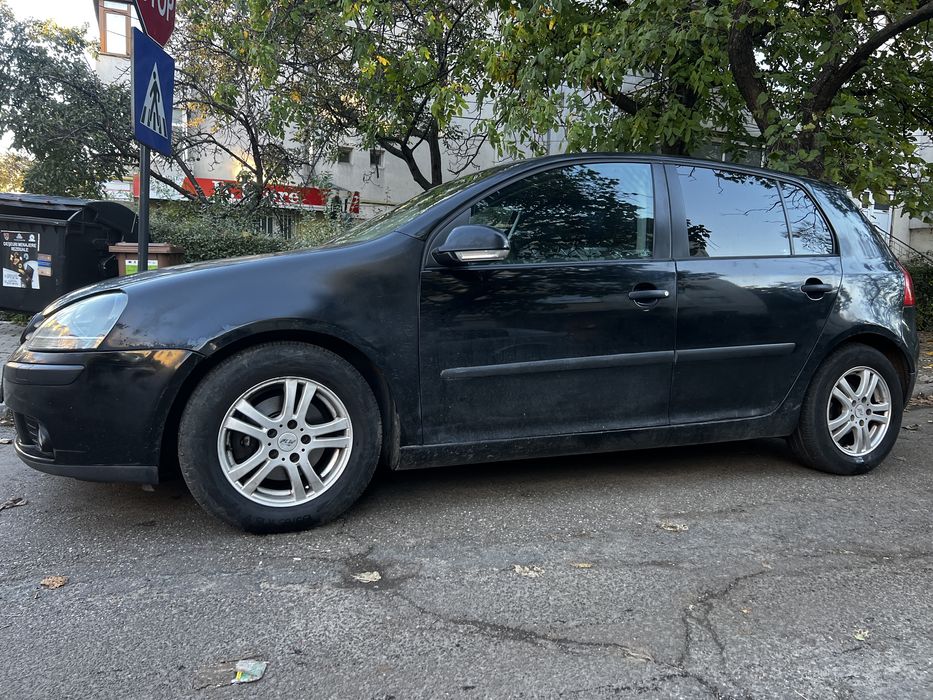 Volkswagen Golf 5 FULL din Fabrică