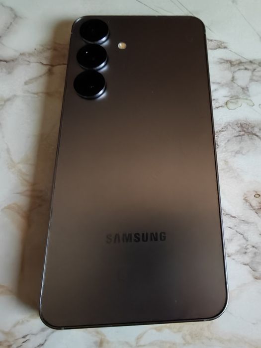 Samsung S25 12 gb 128 gb