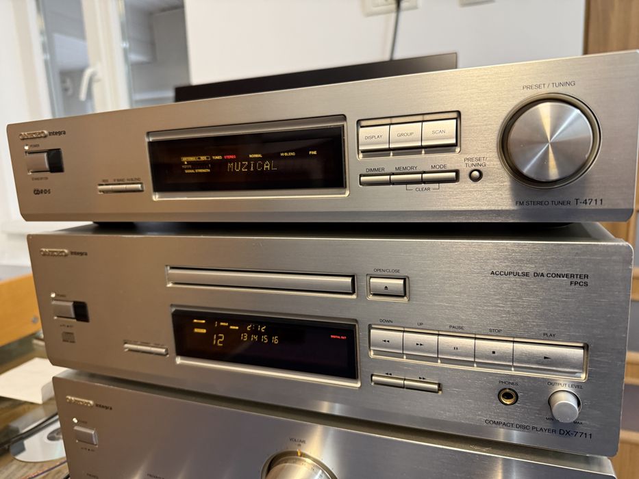Amplificator stereo Onkyo Integra A-9911,CD Onkyo Integra DX7711,Tuner