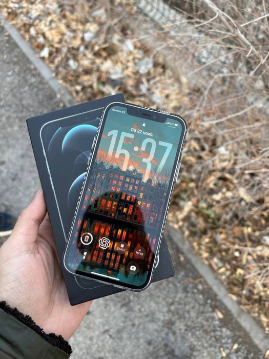 Продам Айфон 12 про 128гб