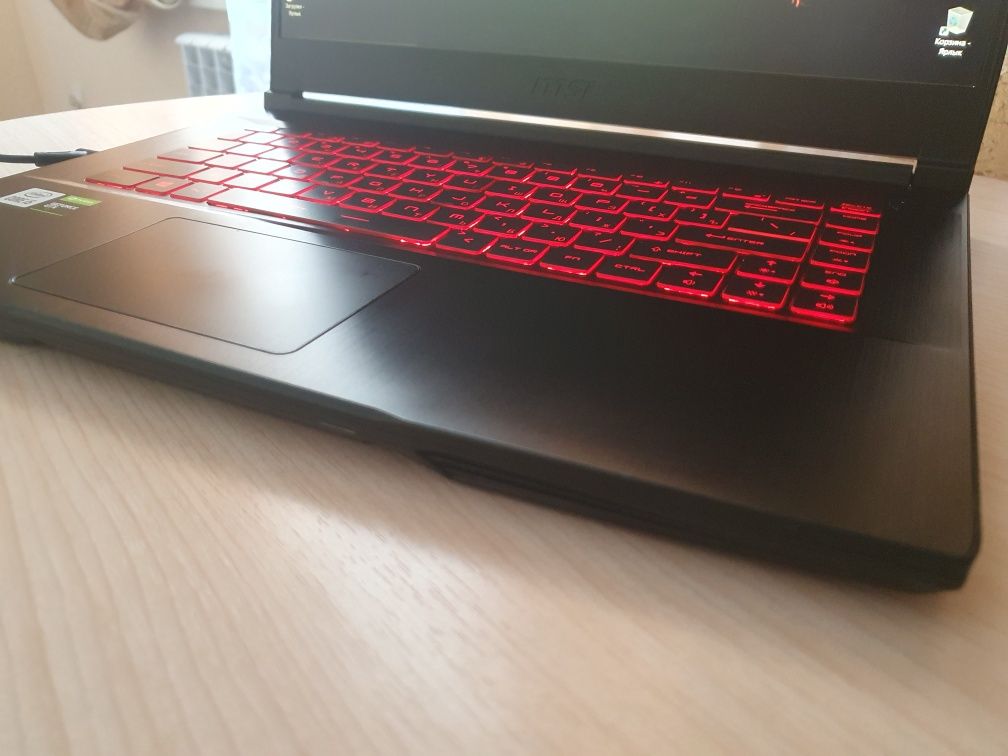 Продам ноутбук MSI GF63 Thin