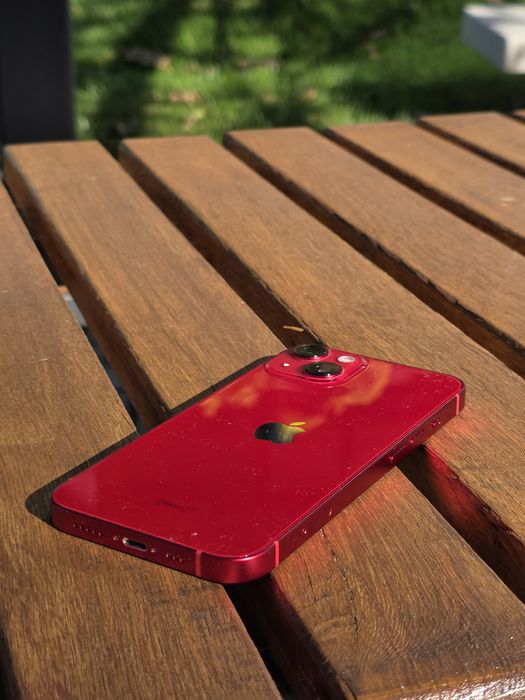 iPhone 13 RED / 128GB / 100% Battery Health