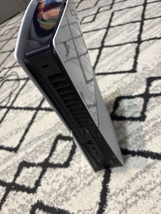 Ps5 slim 1T in spare excelenta