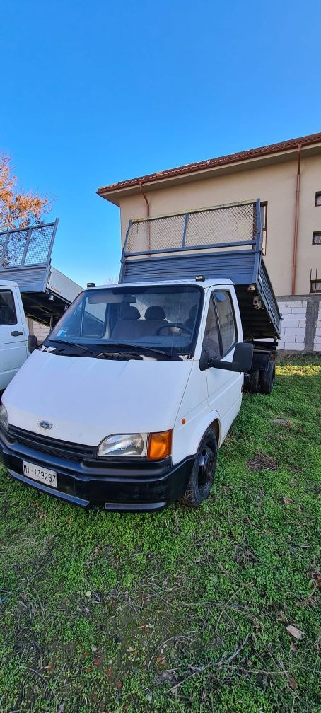 Ford transit basculabil