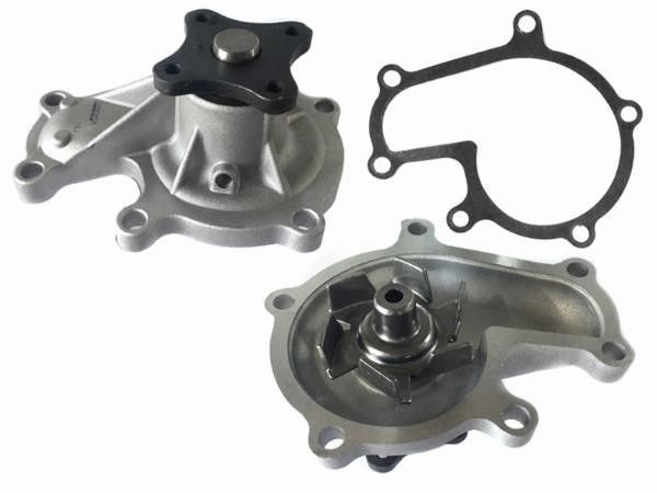 Помпа водяная  Nissan Presage