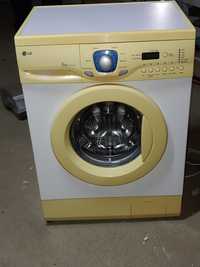 Срочно продам LG 5кг стиральной машины