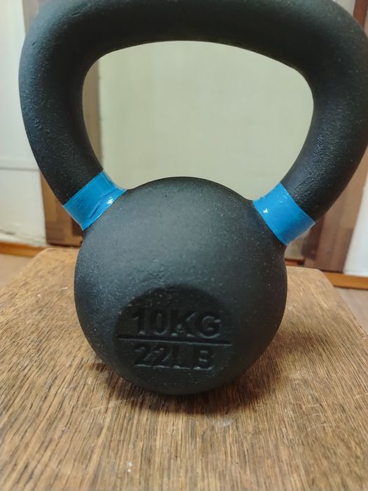 Продам гирю для занятия спортом