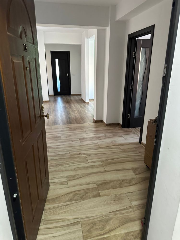 Chirie Apartament 3 camere str Victoriei