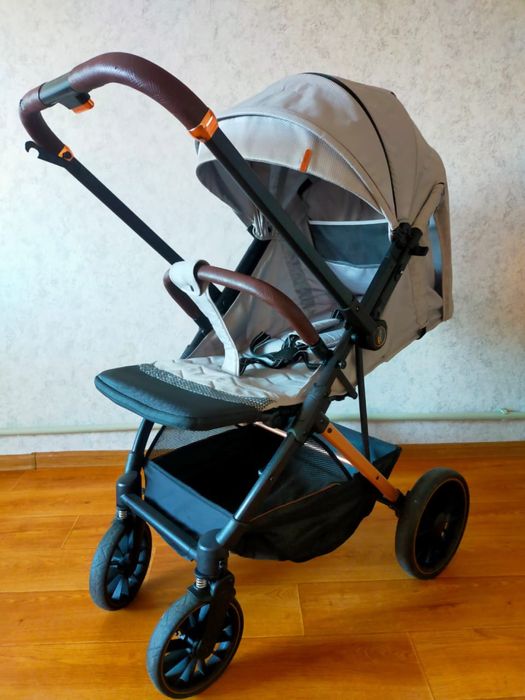 Продам коляску детскую