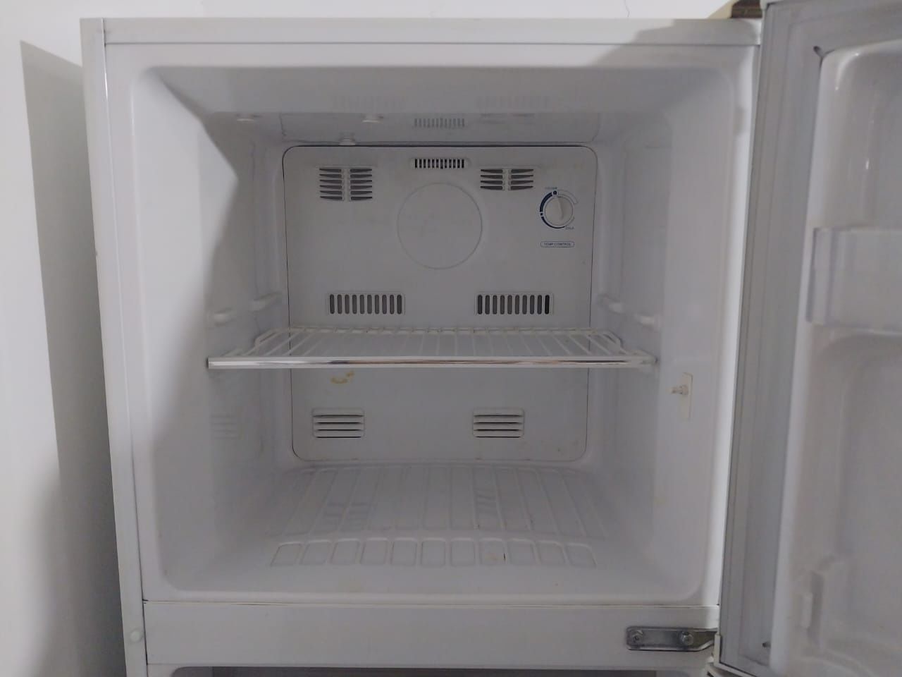 Холодильник Samsung