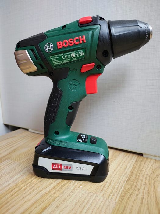 Bormașină filetanta Bosch PSB 18-LI2 și PSR 18-LI2