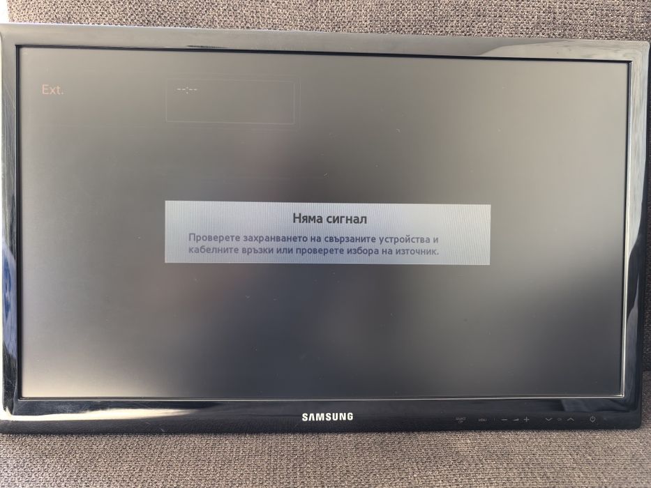 Телевизор Samsung 22" UE22D5003BW