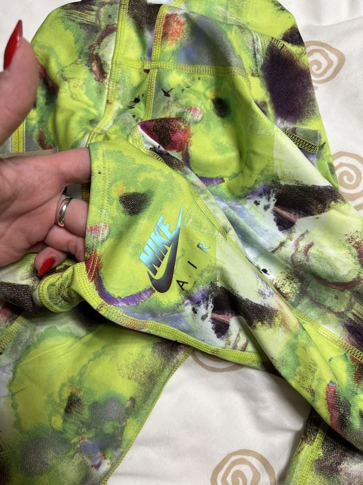 Nike спортен клин НОВ оригинален!!!