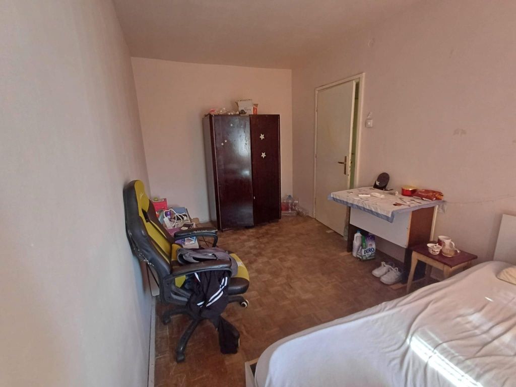 Inchiriez apartament Electric/ Untold
