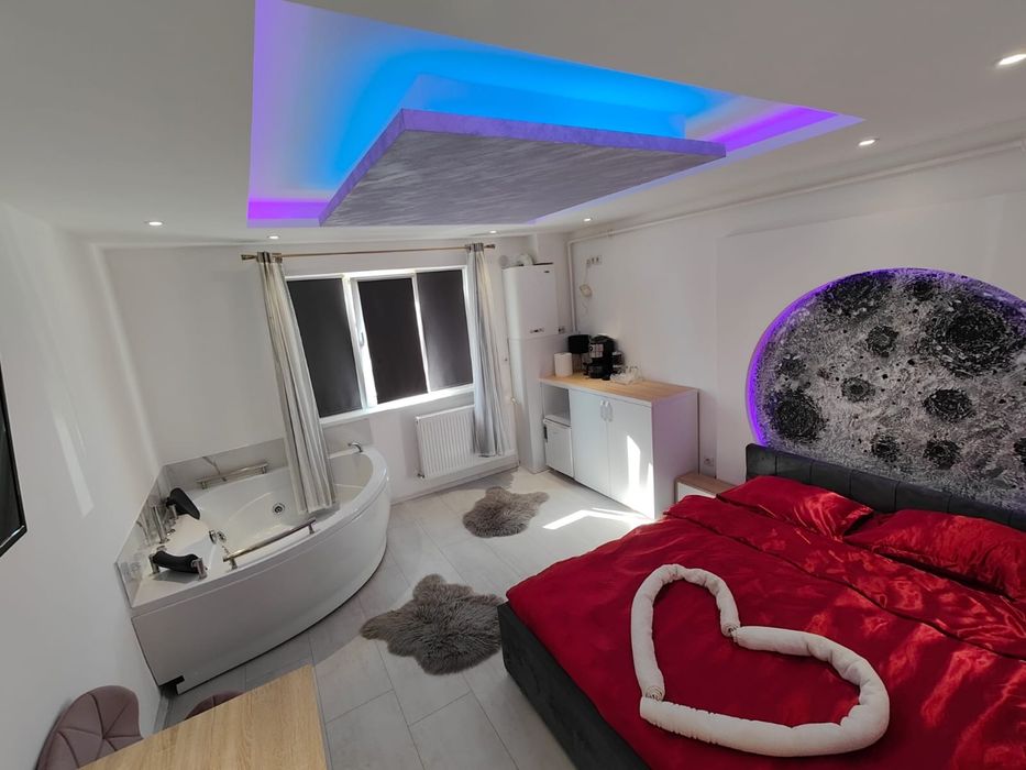 Luna Room regim hotelier jacuzzi