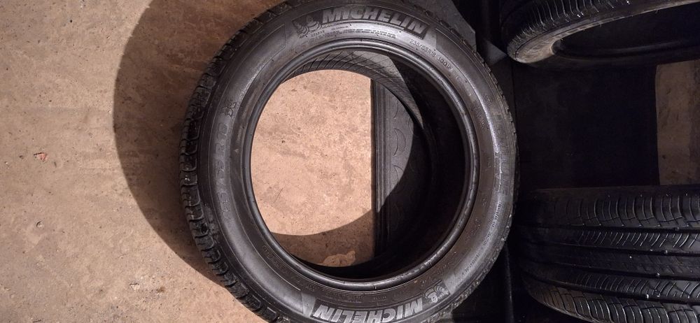 Vand set cauciucuri 235/55/18 Michelin