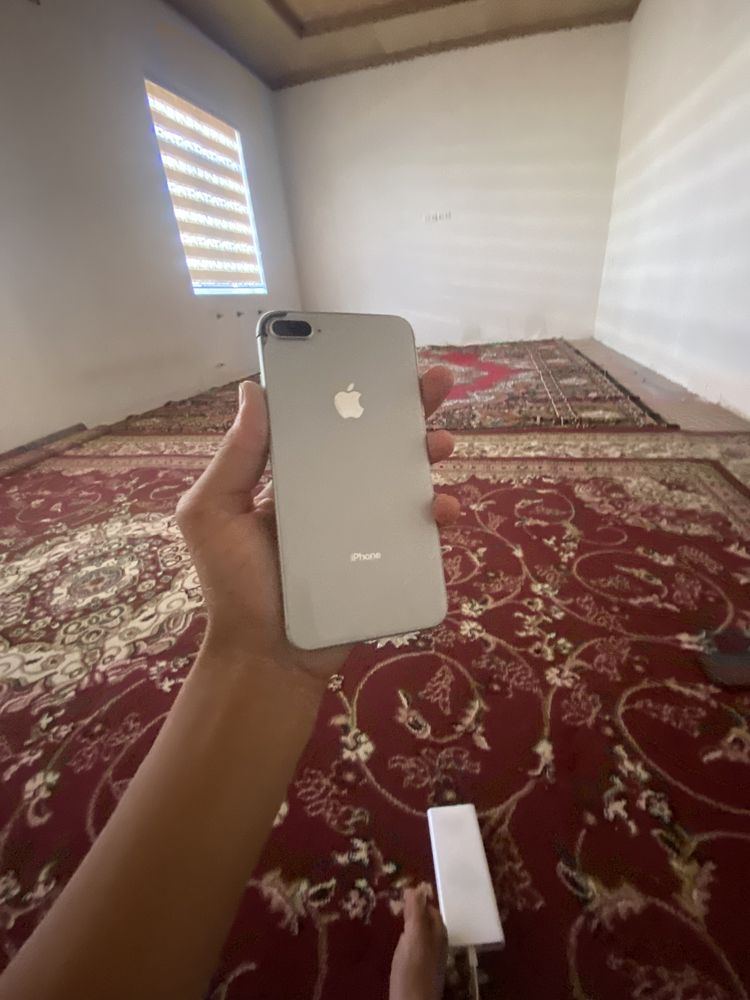 Iphone8+ sotlad srochna