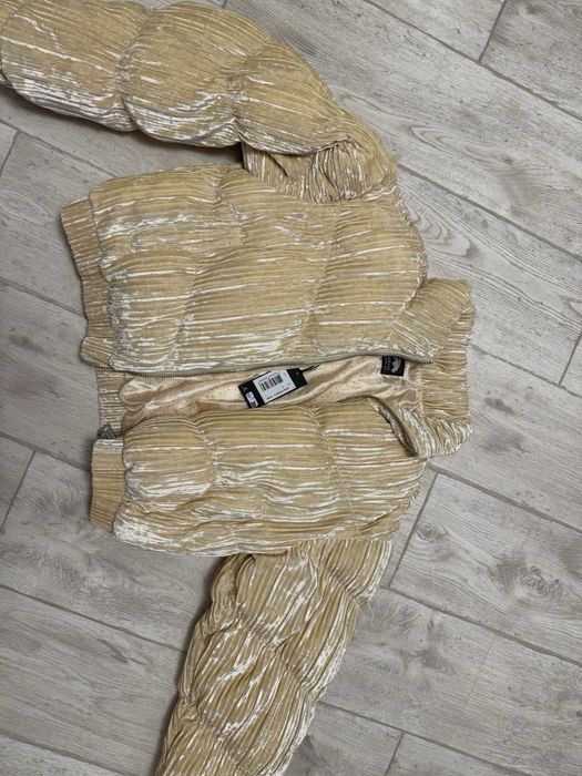 Дамско зимно яке Guess