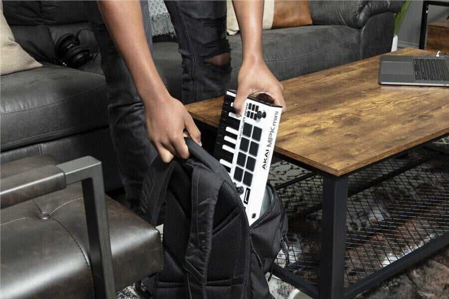 Akai MPK mini MK3 Миди клавиатура White
