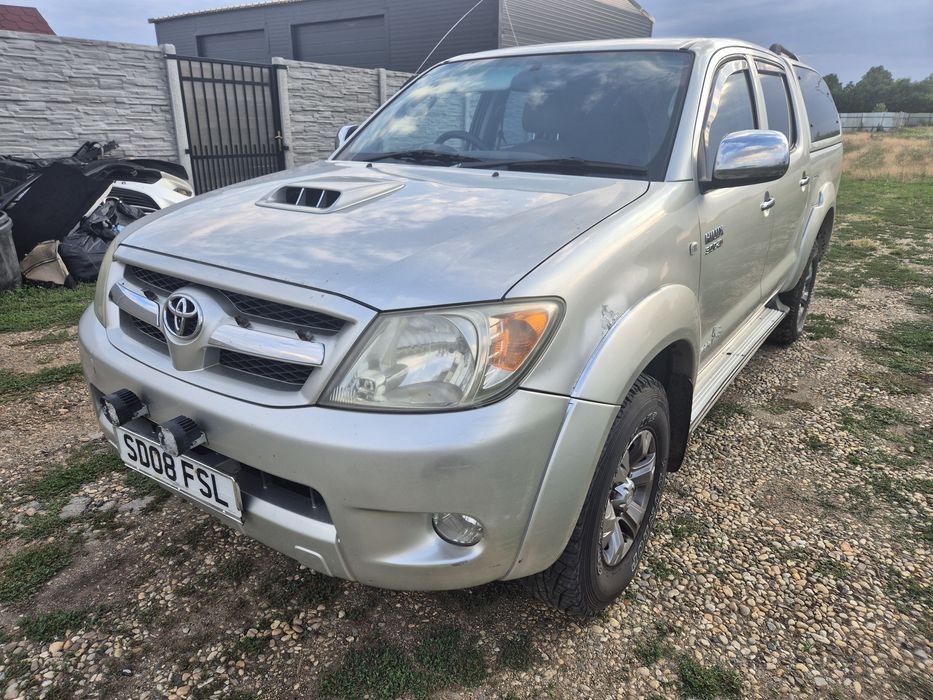 Dezmembrez Toyota Hilux 2006-2012 3.0 Invincible