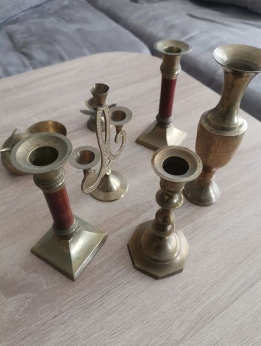 Месингови свещници 20лв/бр