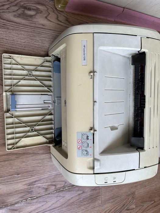 Продам принтер hp laser jet 1018