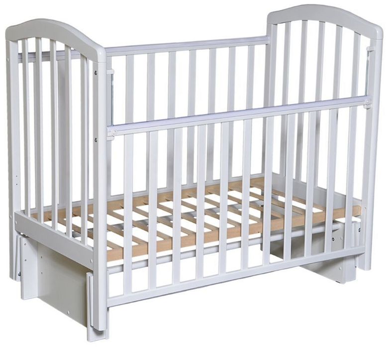 Продам детскую кровать с маятником