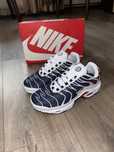 Nike TN Paris.
