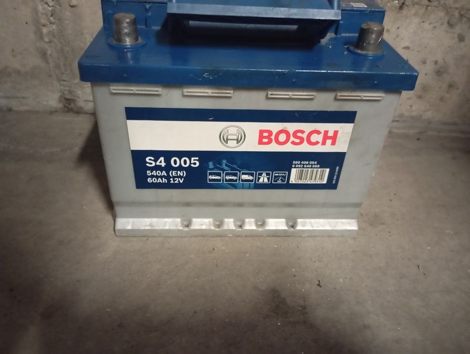 Baterie auto Bosch 60 amperi import Germania stare perfecta