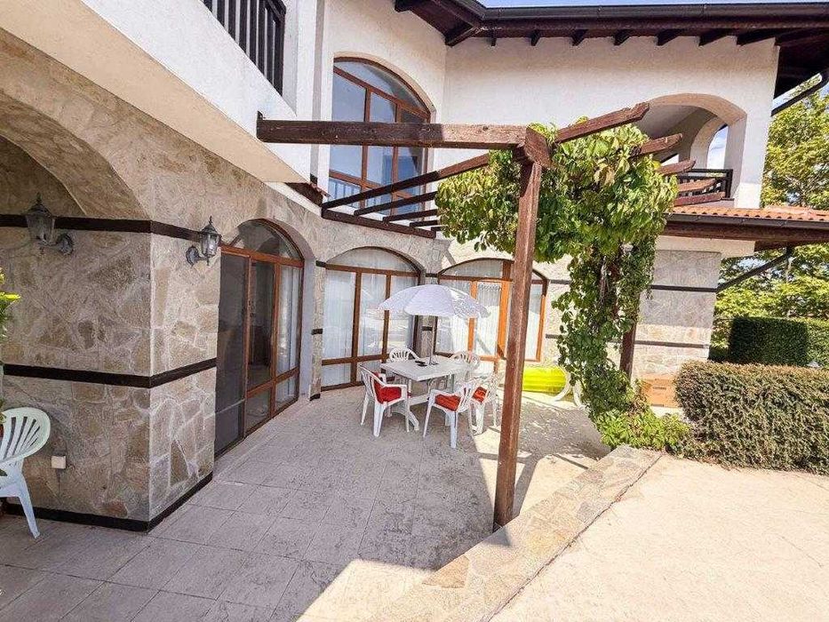 Продава се Къща в Каблешково - 179 кв.м за 1062 €/кв.м - Снимка #3