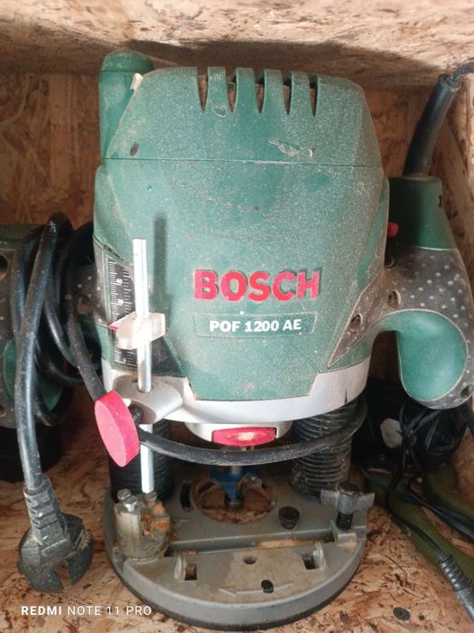 Продам BOSCH POF 1200 AE